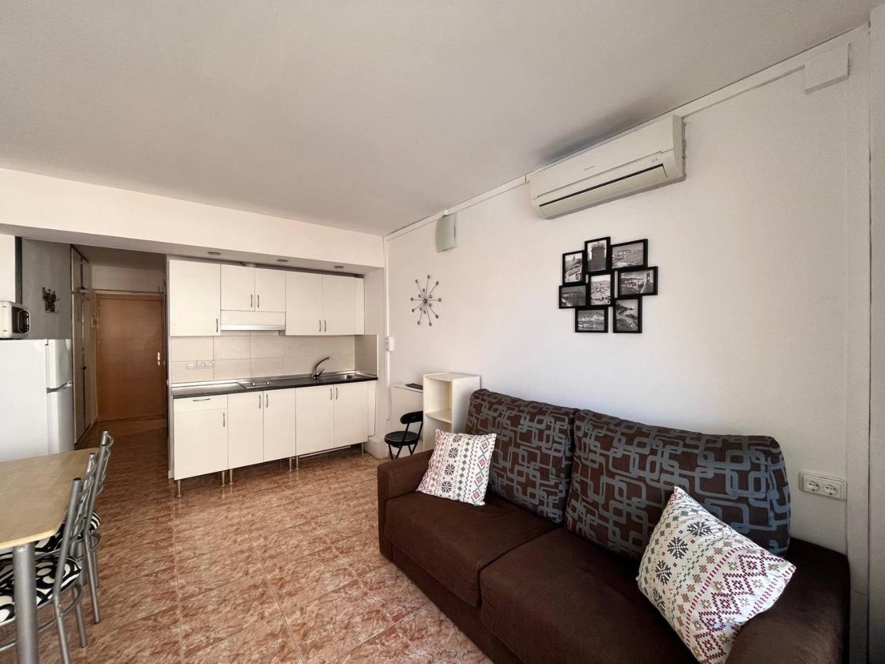 Estudio Con Tres Piscinas Comunitarias Y Pista De Tenis 罗萨斯 外观 照片