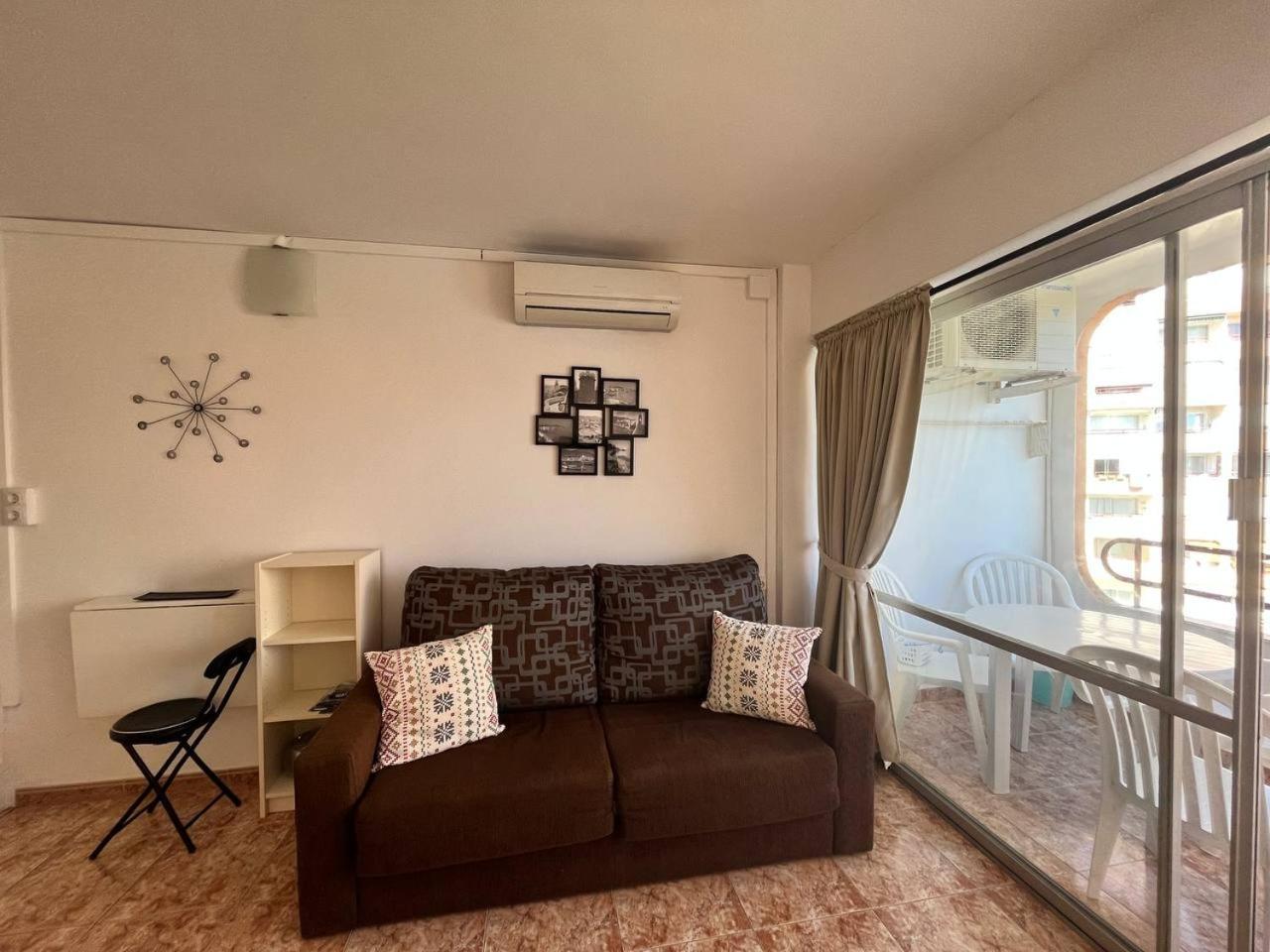 Estudio Con Tres Piscinas Comunitarias Y Pista De Tenis 罗萨斯 外观 照片