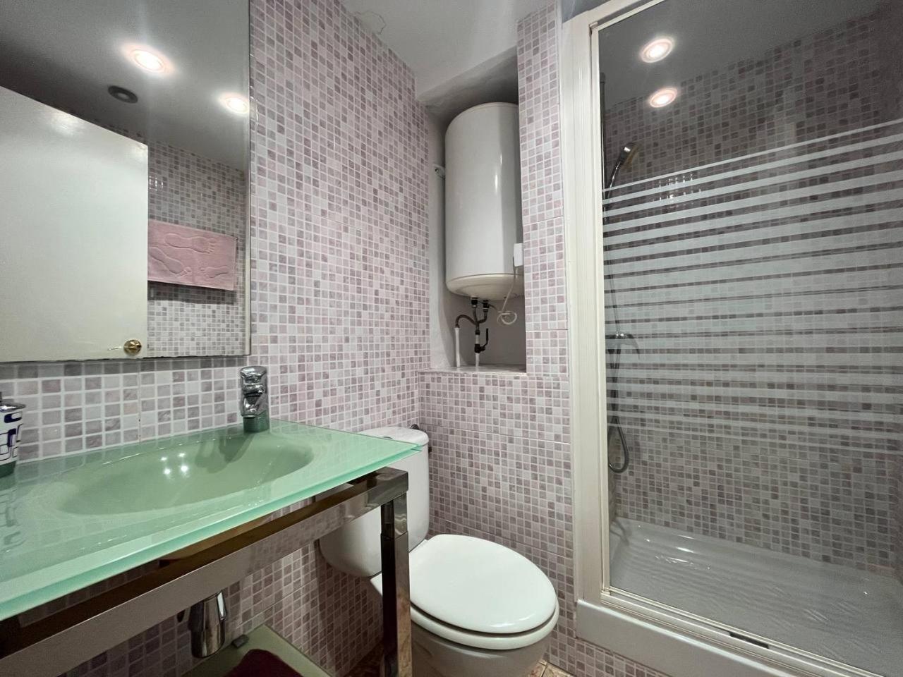 Estudio Con Tres Piscinas Comunitarias Y Pista De Tenis 罗萨斯 外观 照片