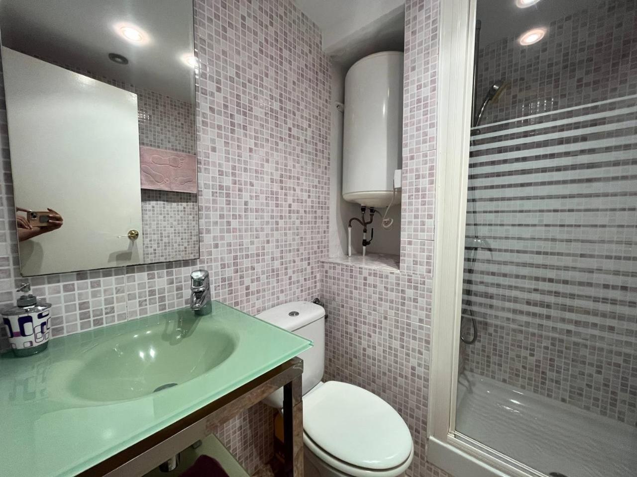 Estudio Con Tres Piscinas Comunitarias Y Pista De Tenis 罗萨斯 外观 照片